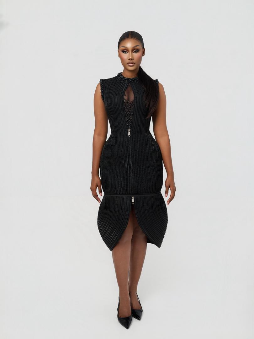 THE SCULPTURA DRESS look